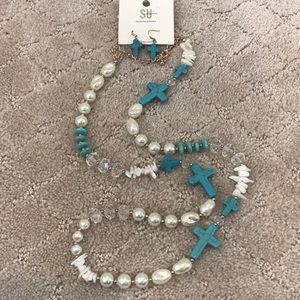 *4/$25* Turquoise & Pearl necklace & earring set